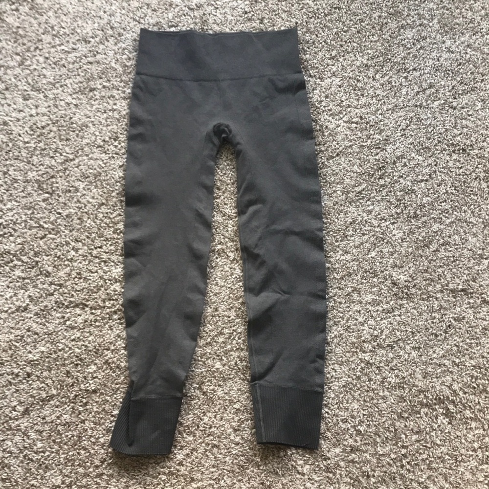 Lululemon Ebb to Street 7/8 length, size 6 or 8 leggings
